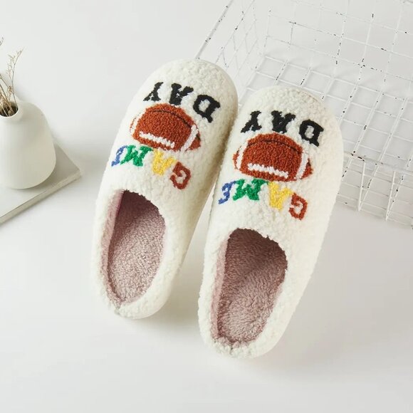 2/$30 NEW Football Size 9 Game Day Superbowl Slippers - Picture 3 of 11
